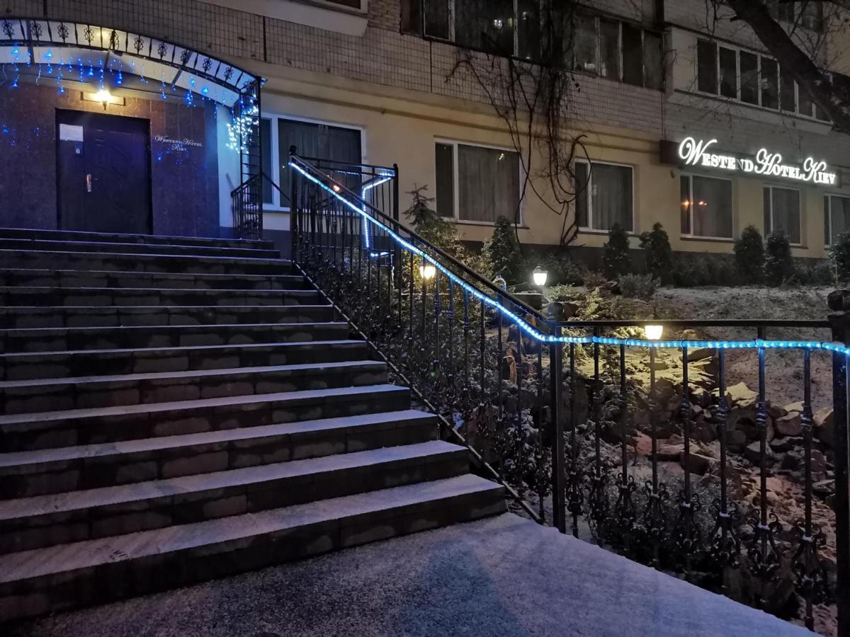 Westend Hotel Kyiv Exterior photo